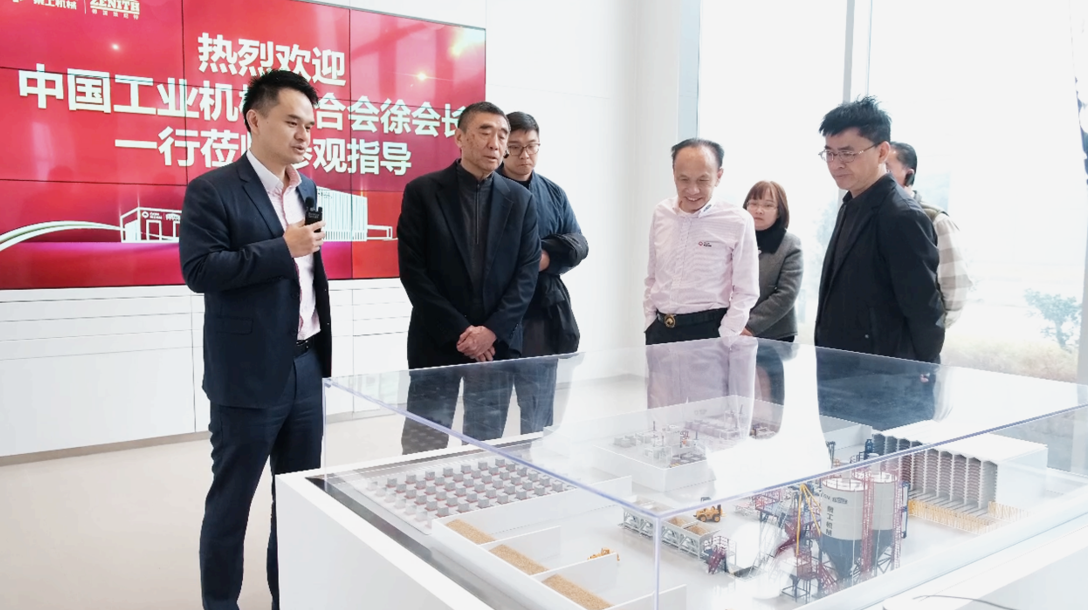Na-ahụ anwansi nke ịtụgharị ihe mkpofu na brik nso